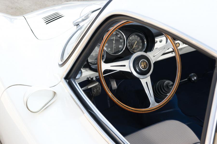 Панель приборов Alfa Romeo Giulietta Sprint Speciale (101) 1958 года  (фото 9 из 44)